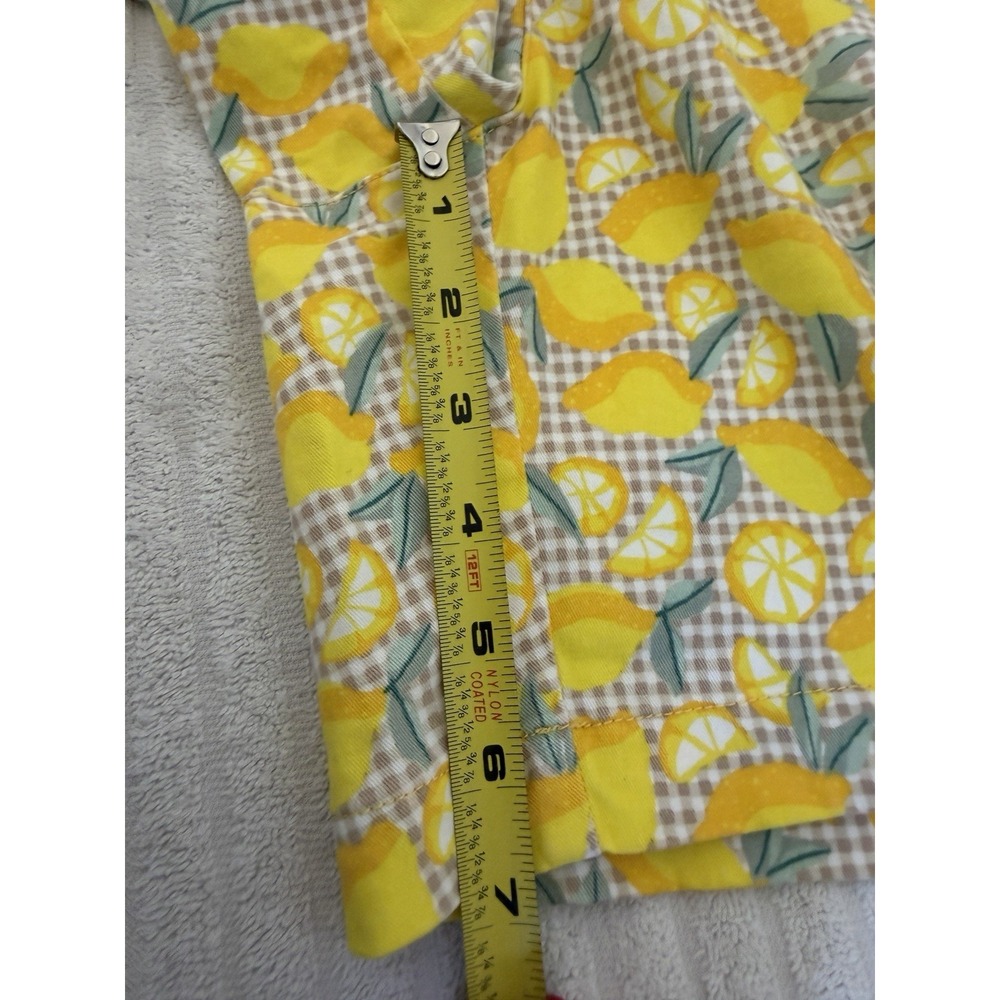 Lands End Womens Shorts Size 8 Yellow Lemon Print Mid Rise Cotton Chino - Picture 10 of 15